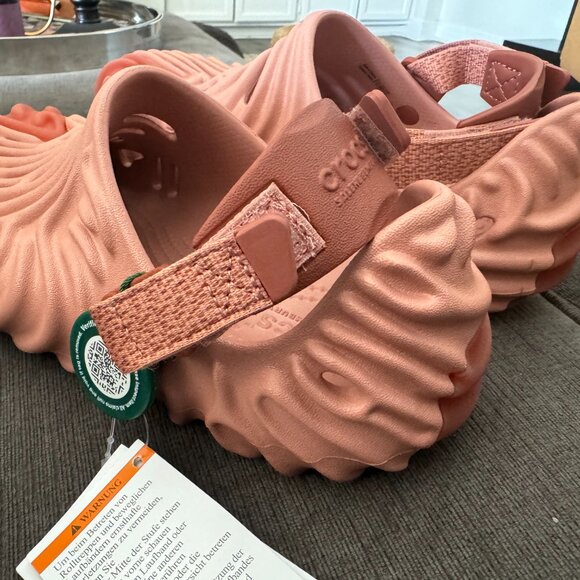 *BRAND NEW* Salehe Bembury Pollex Crocs (Blush) - Picture 5 of 6